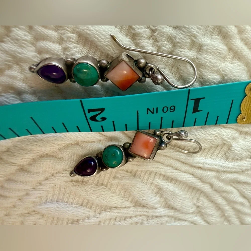 Turquoise & Spiny Oyster Native American Vintage sterling earrings. - Picture 5 of 6